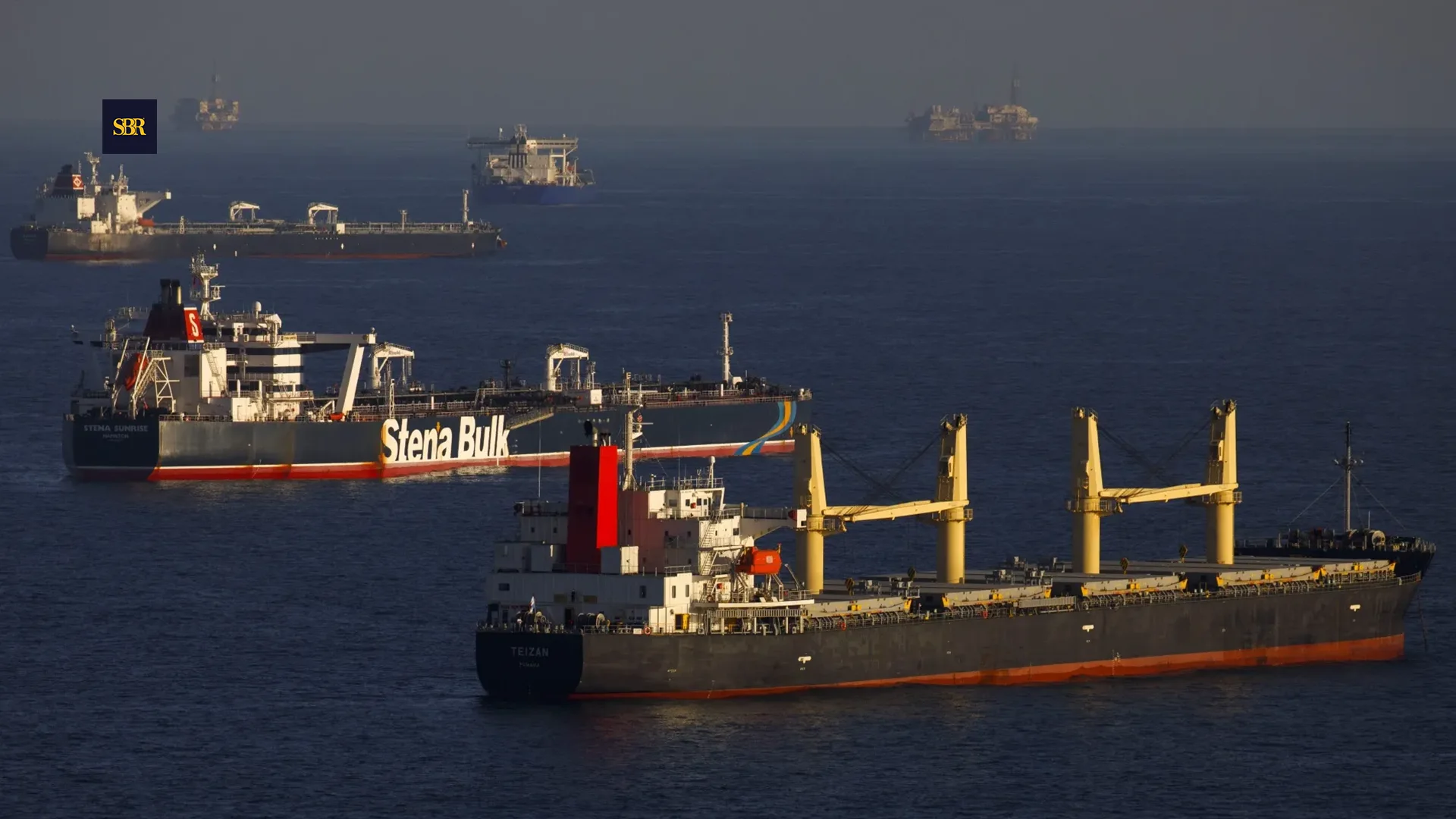 Oil Rallies as Iran Conflict Disrupts Gulf Shipping