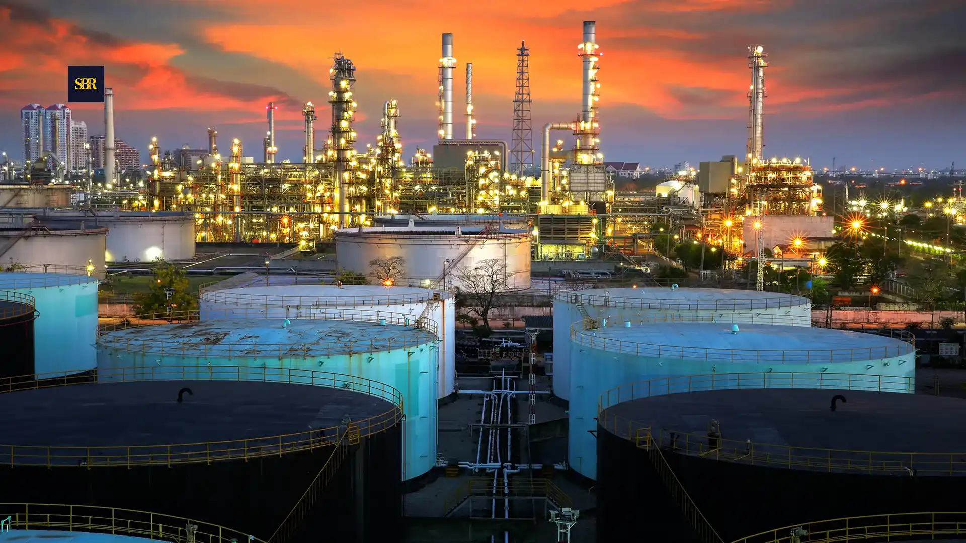 Oil Prices Soar as Escalating US-Israeli Conflict with Iran Disrupts Markets