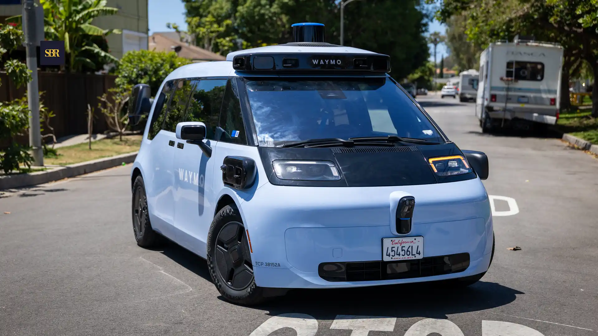 Waymo to Launch Robotaxi Service in Las Vegas